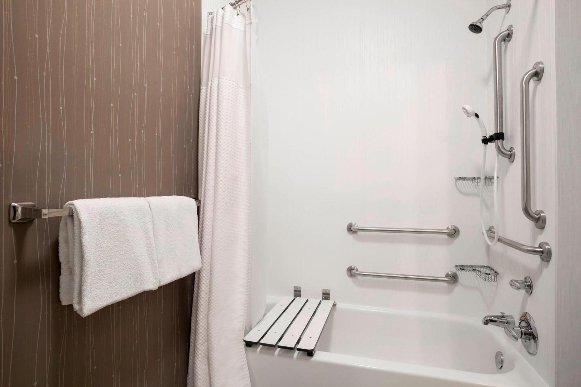 Hotel Courtyard By Marriott Champaign Zewnętrze zdjęcie