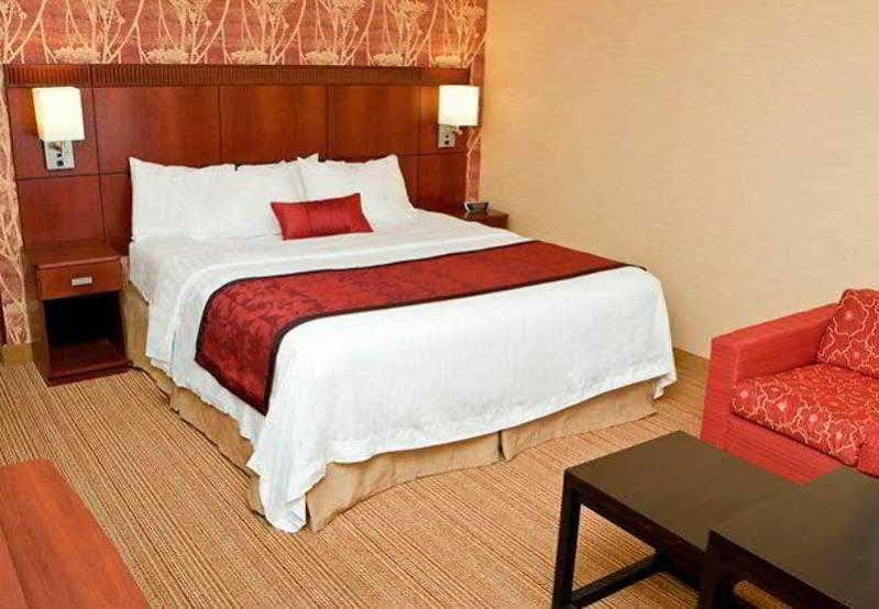 Hotel Courtyard By Marriott Champaign Zewnętrze zdjęcie